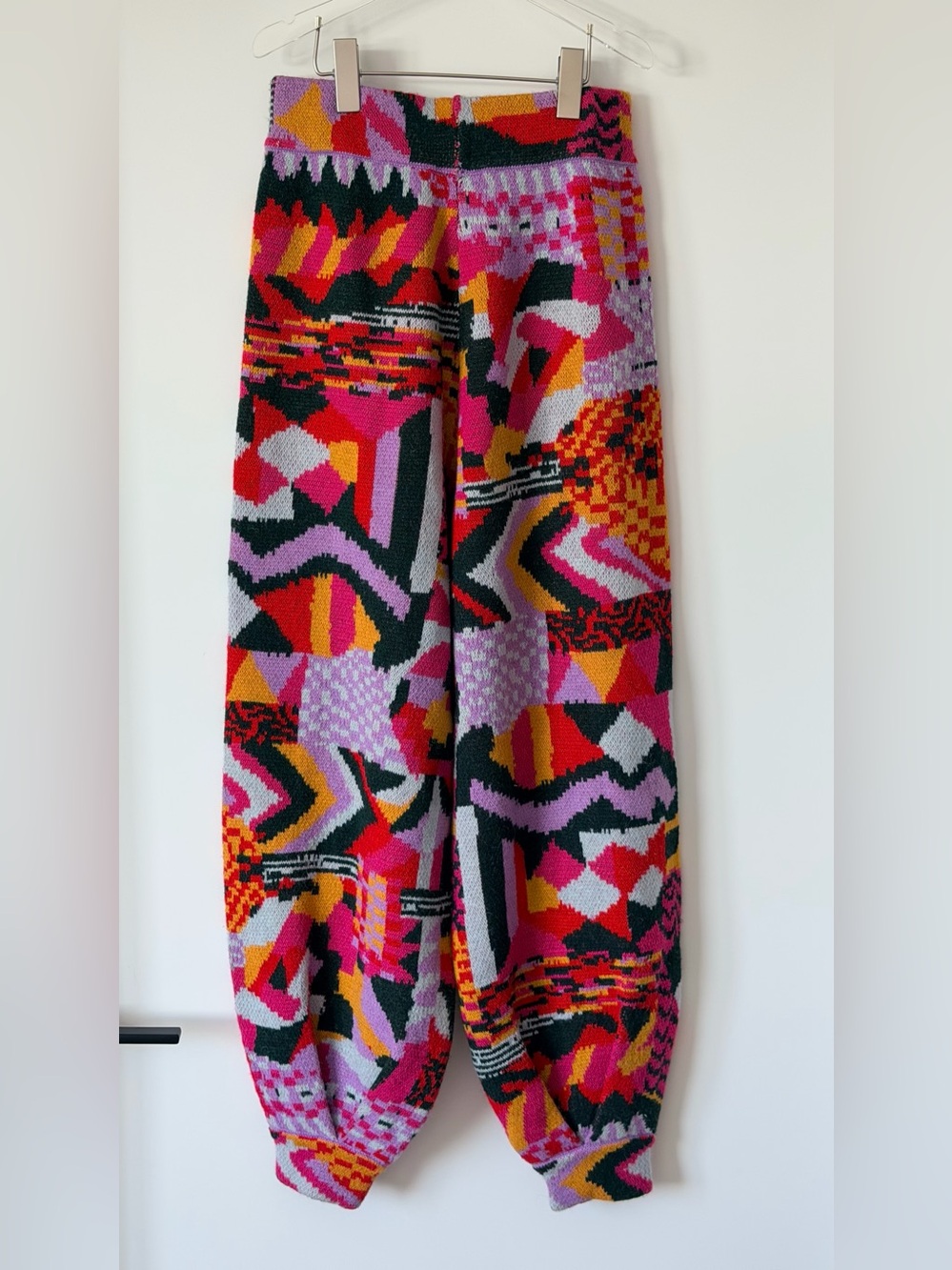 FARM RIO Vibrant Abstract Knit Jogger Pants - Multicolor